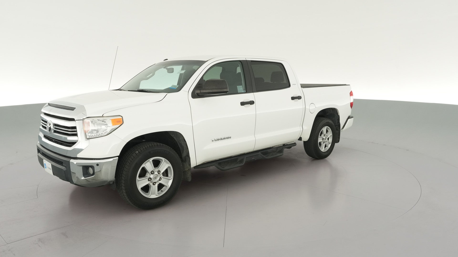 2017 Toyota Tundra CrewMax vehicle photo
