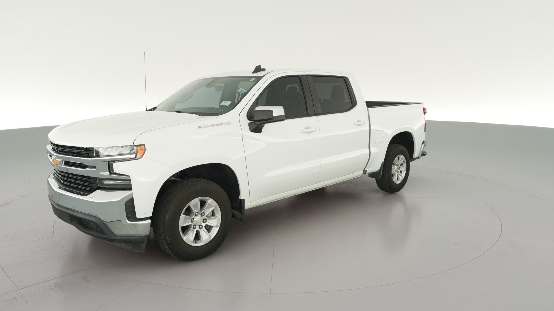 2019 Chevrolet Silverado 1500 Crew Cab vehicle photo