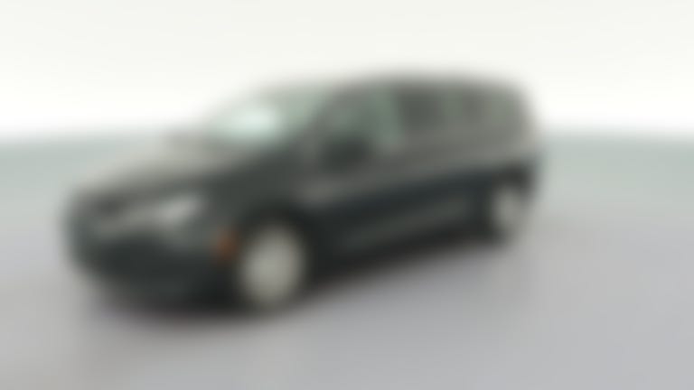 2023 Chrysler Voyager vehicle photo