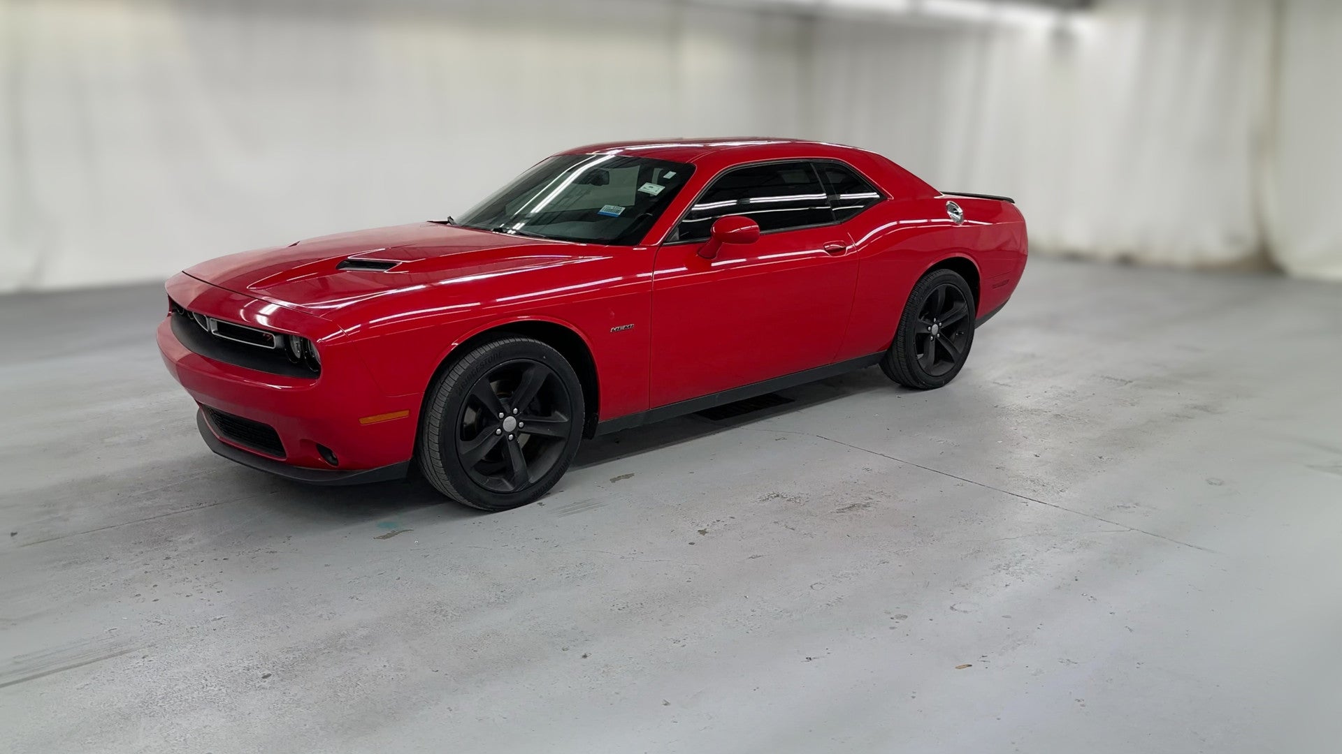 2016 Dodge Challenger vehicle photo