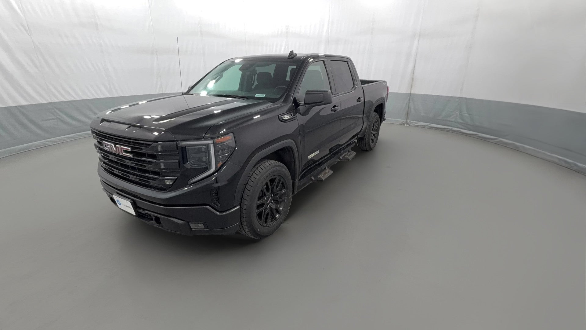 2024 GMC Sierra 1500 Crew Cab vehicle photo