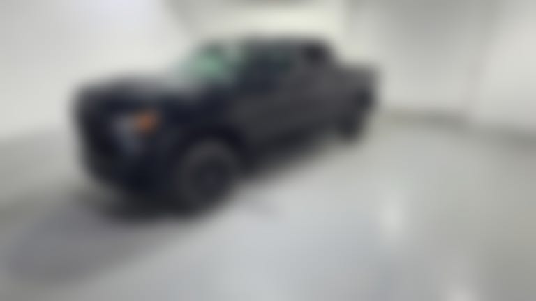 2025 Chevrolet Silverado 1500 Crew Cab vehicle photo