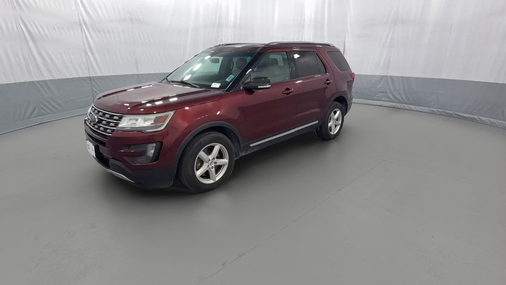 2016 Ford Explorer vehicle photo