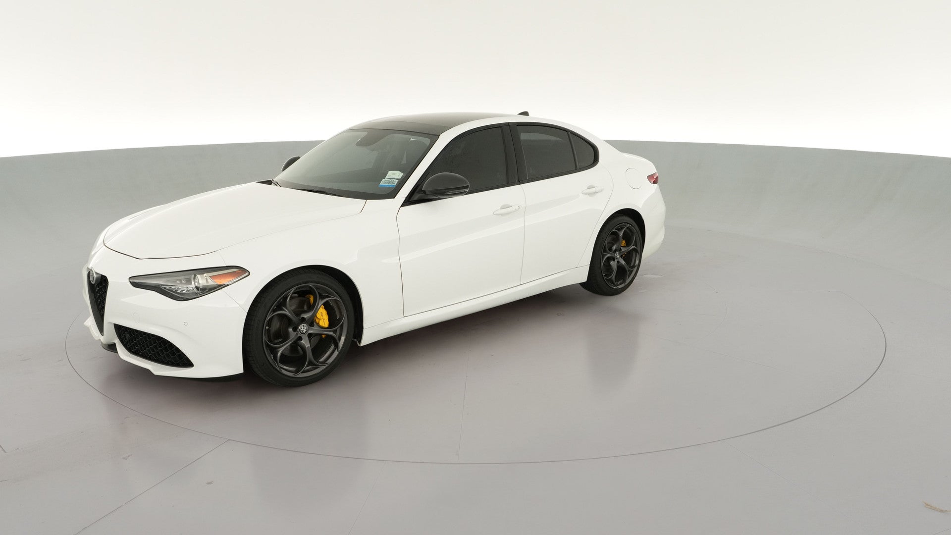 2019 Alfa Romeo Giulia vehicle photo