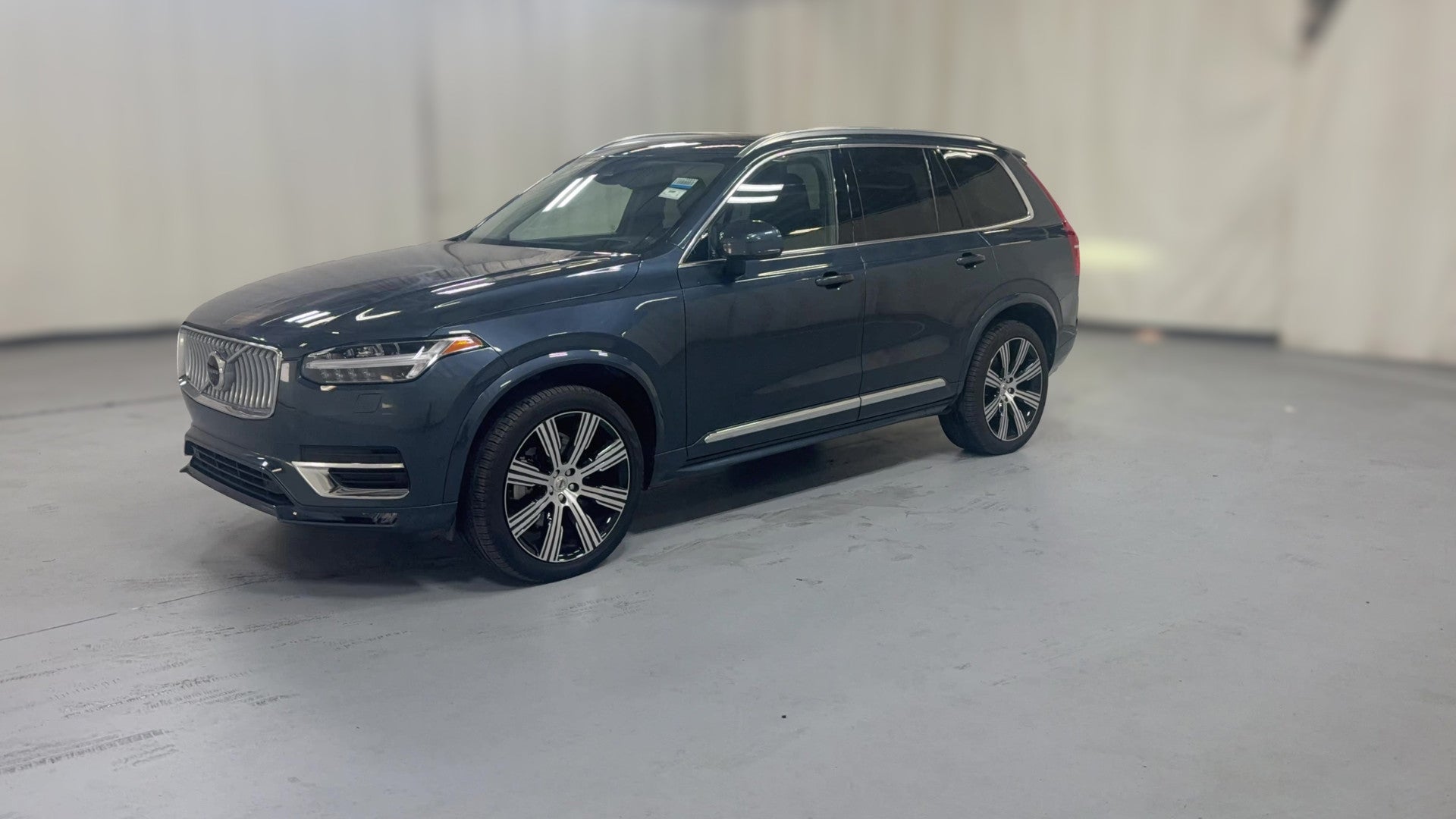 2024 Volvo XC90 vehicle photo