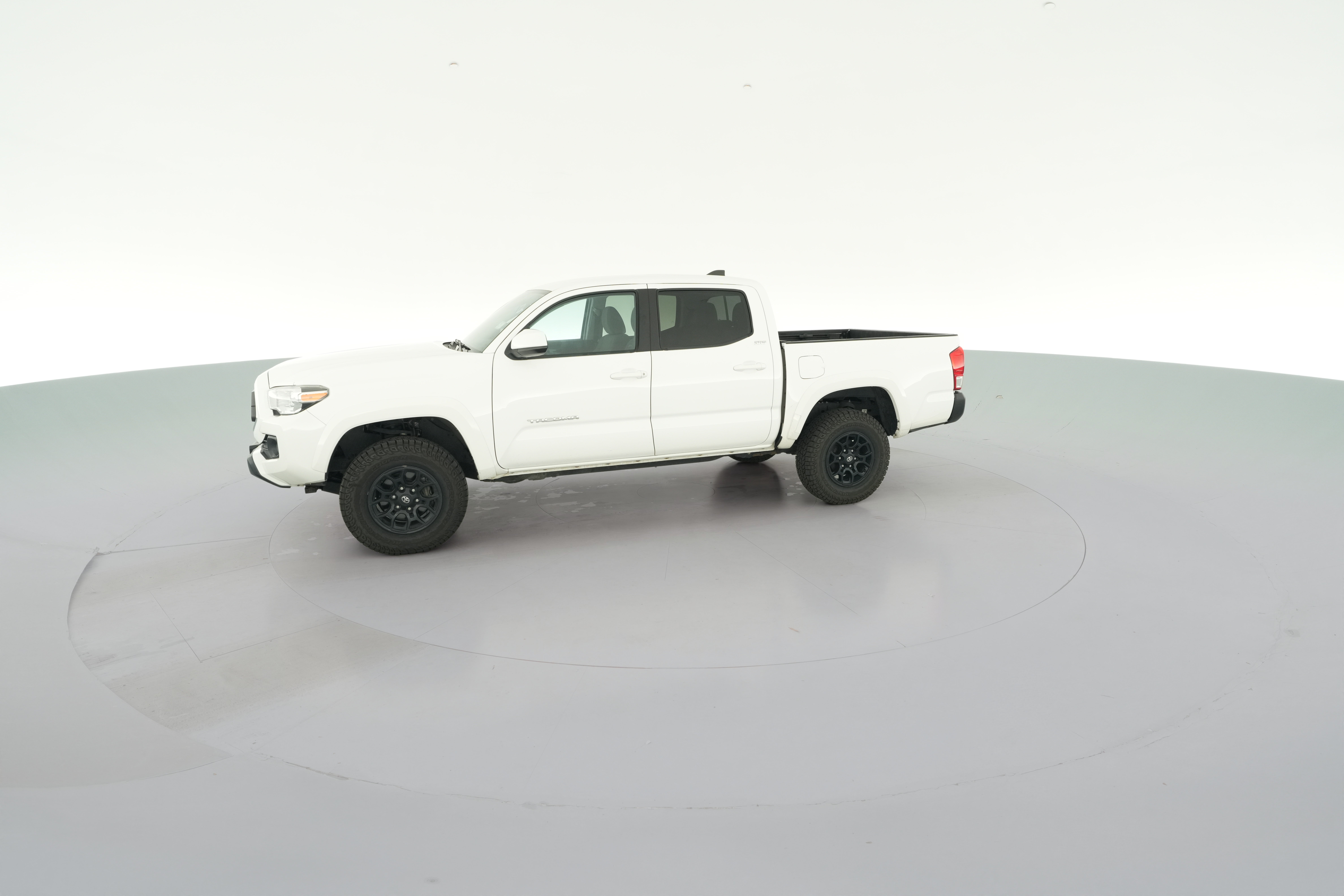 2021 Toyota Tacoma SR5 - Photo 25