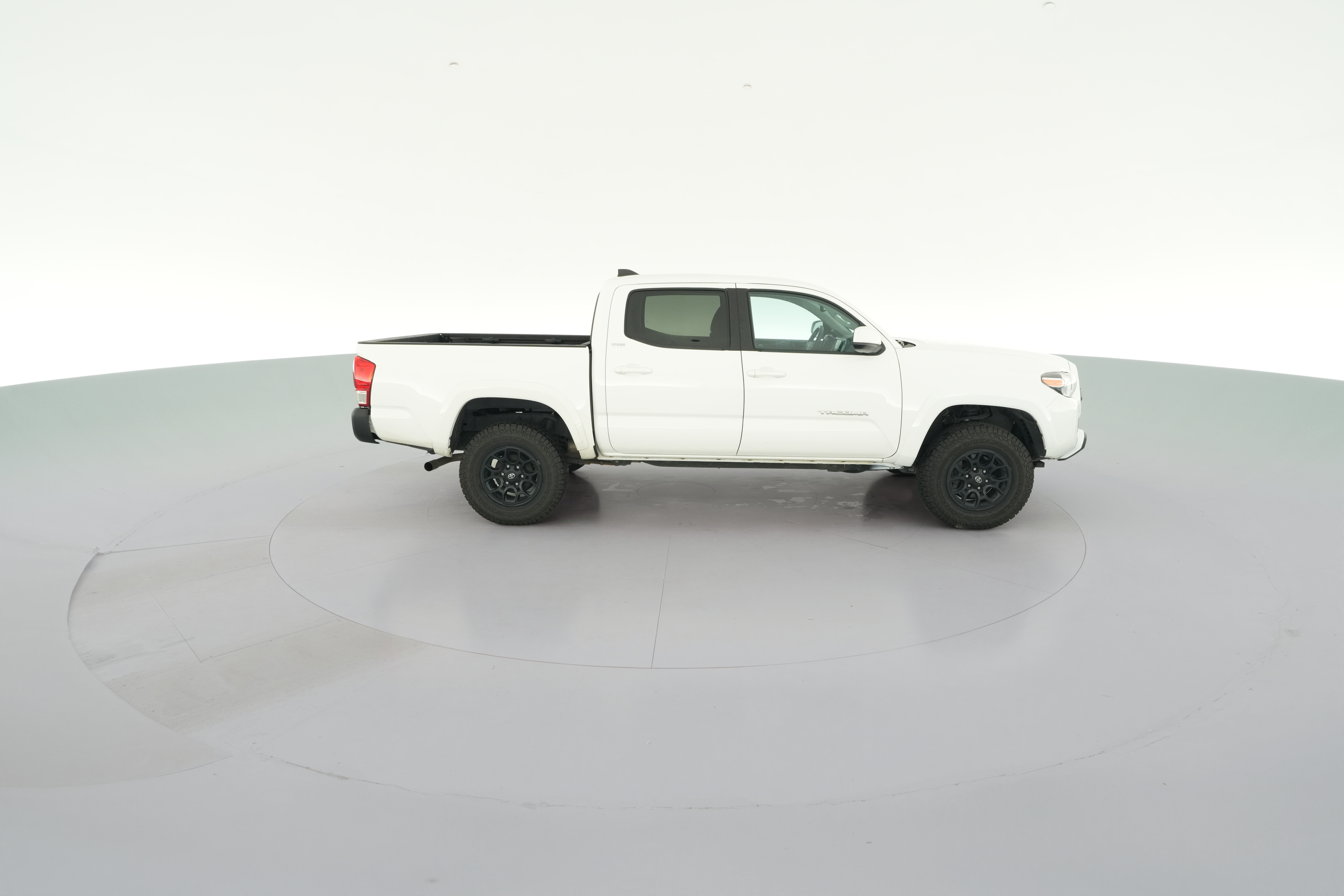 2021 Toyota Tacoma SR5 - Photo 34
