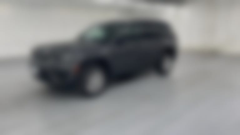 2025 Jeep Grand Cherokee vehicle photo