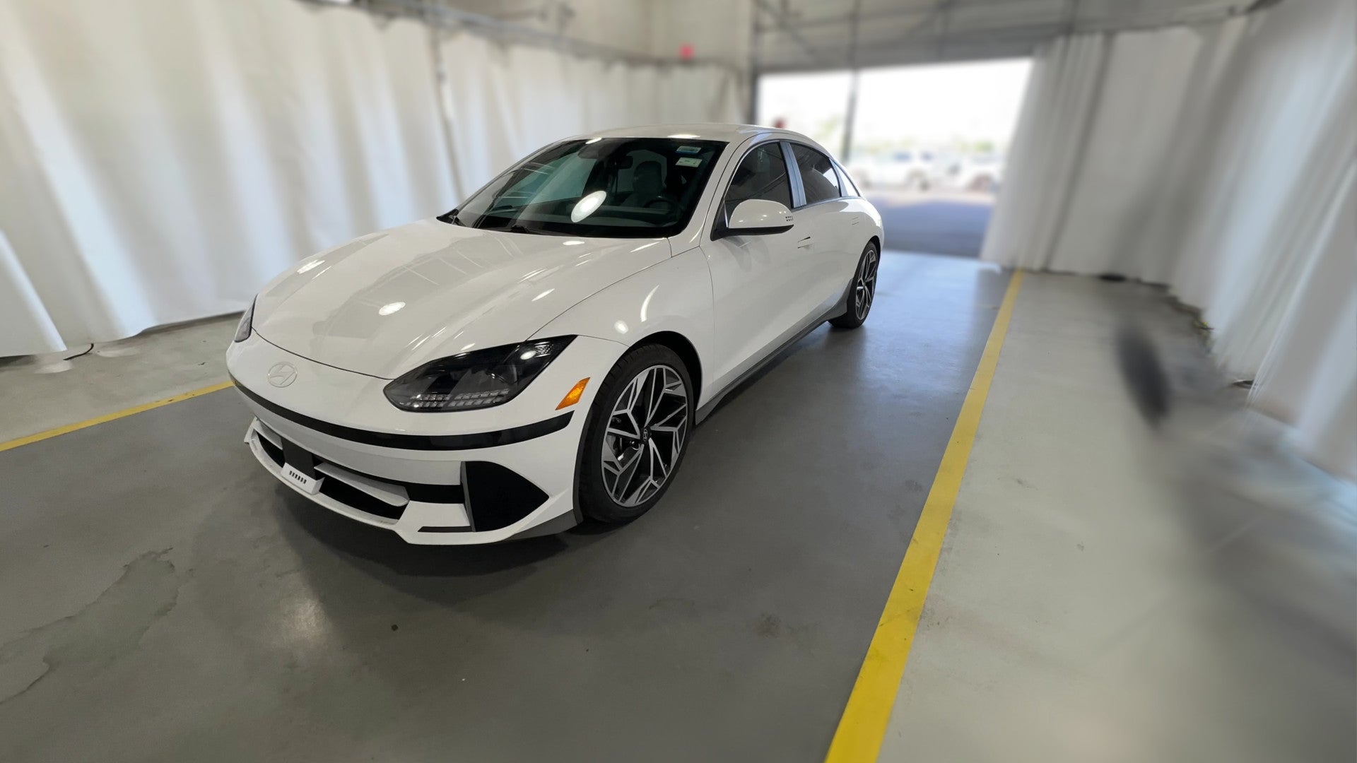 2023 Hyundai IONIQ 6 vehicle photo