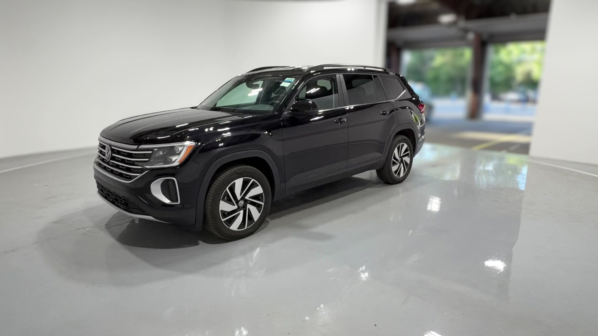2026 Volkswagen Atlas vehicle photo