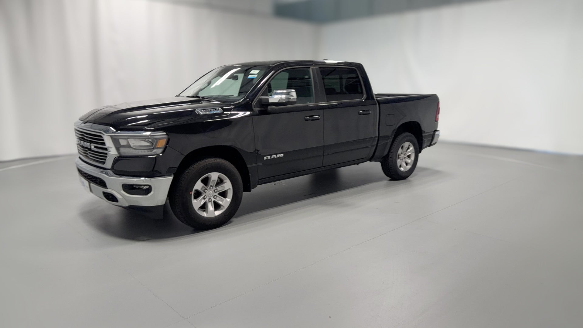 2023 Ram 1500 Crew Cab vehicle photo