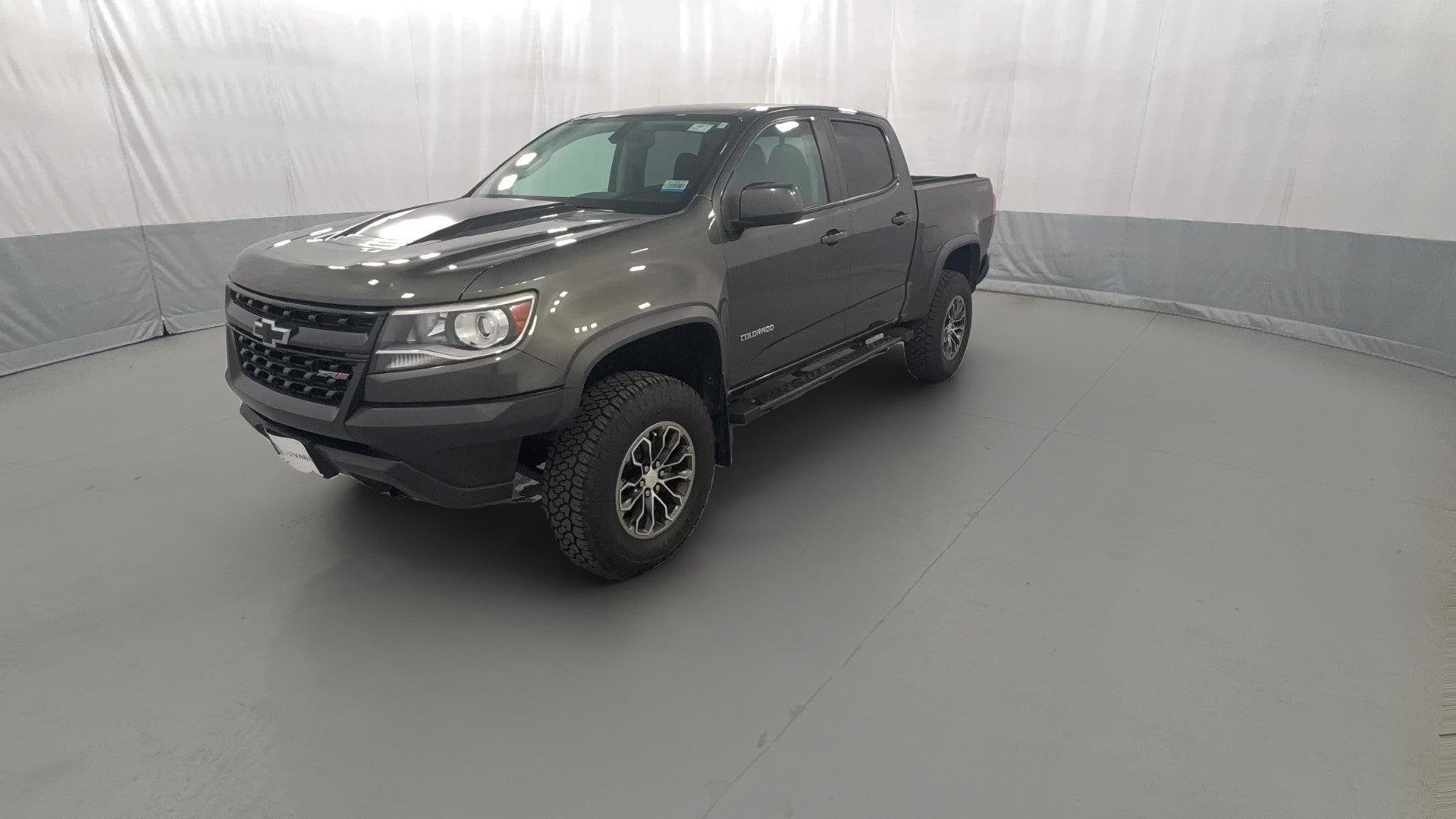 2017 Chevrolet Colorado Crew Cab vehicle photo