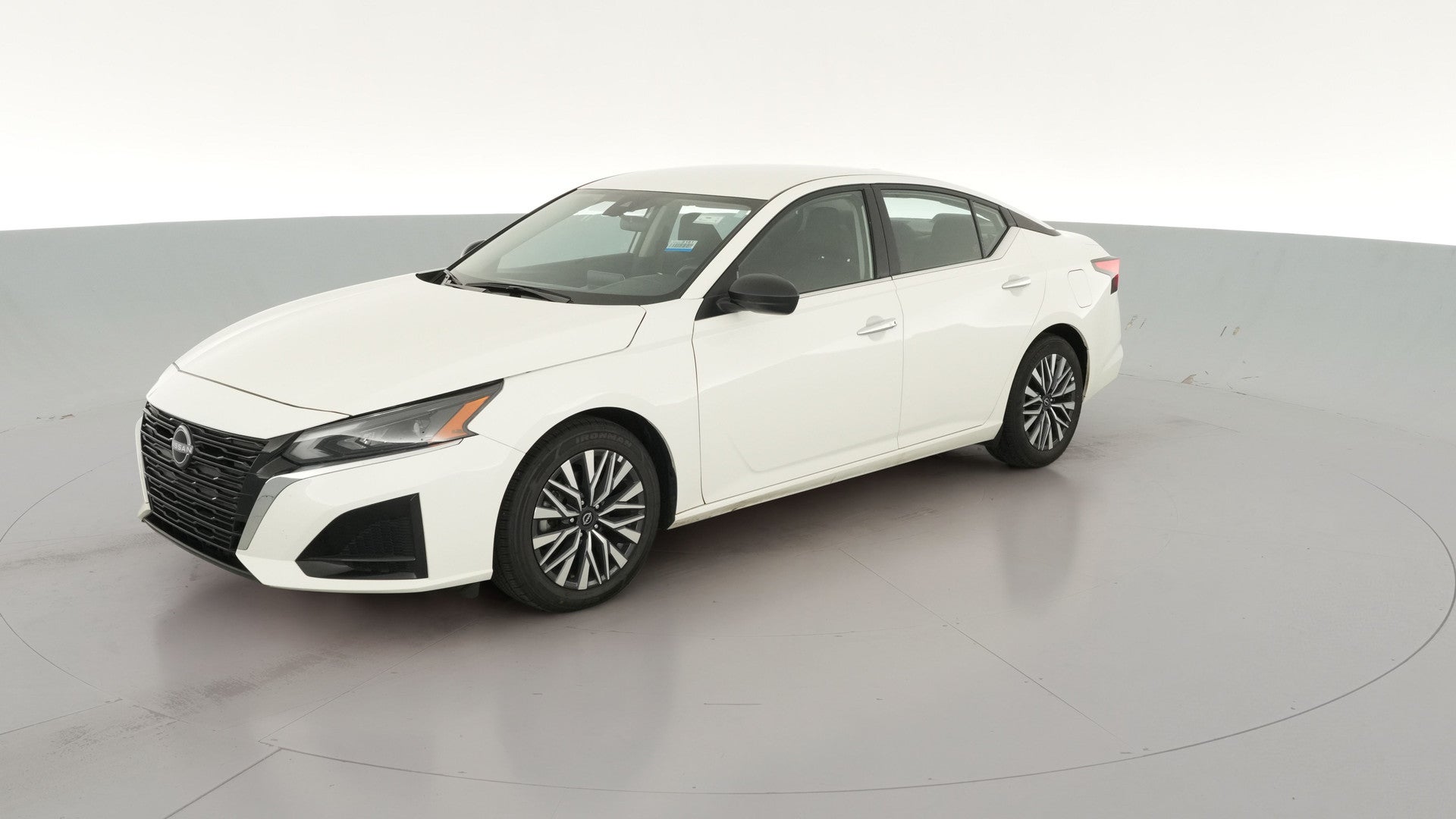 2025 Nissan Altima vehicle photo