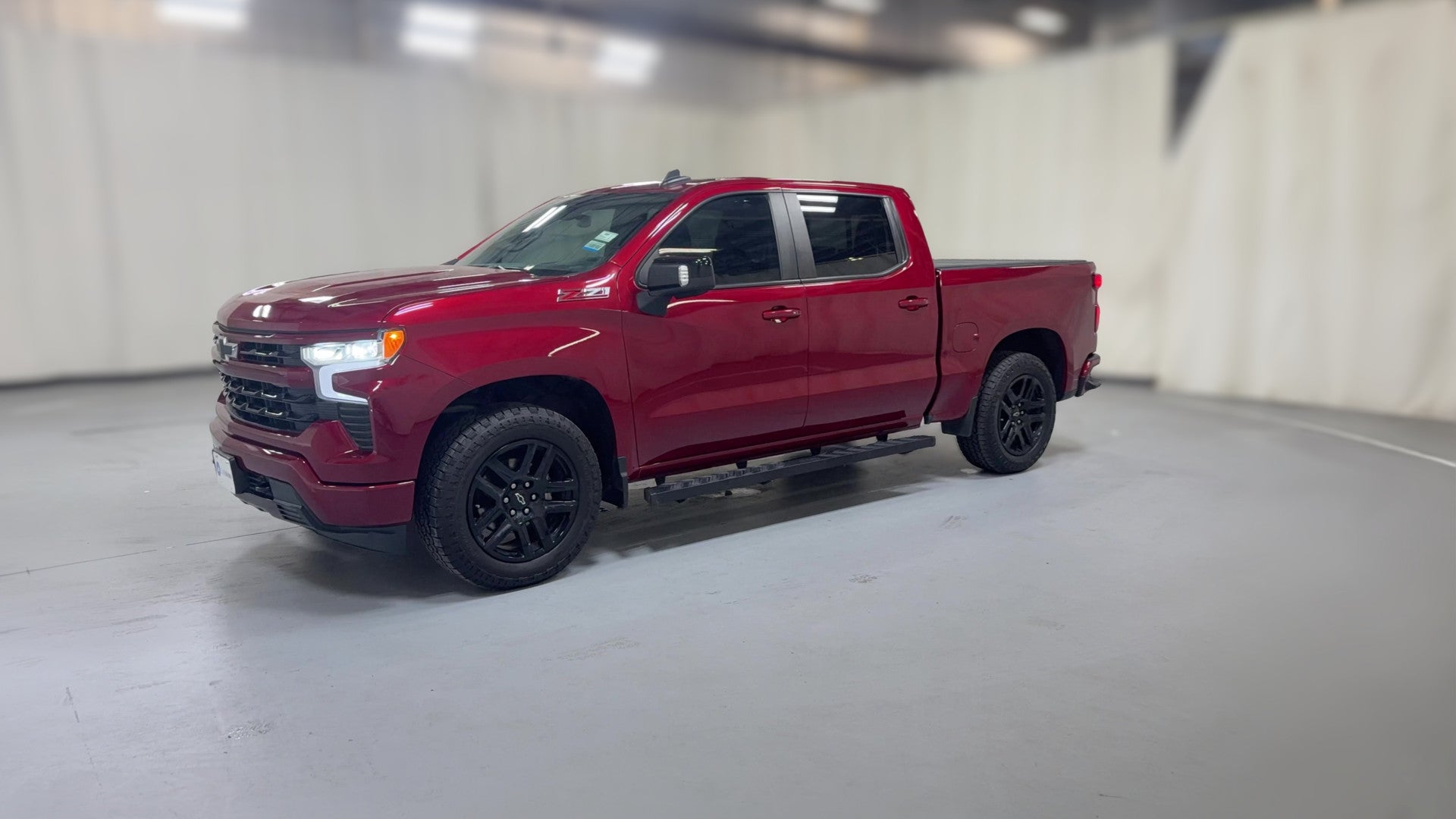 2023 Chevrolet Silverado 1500 Crew Cab vehicle photo