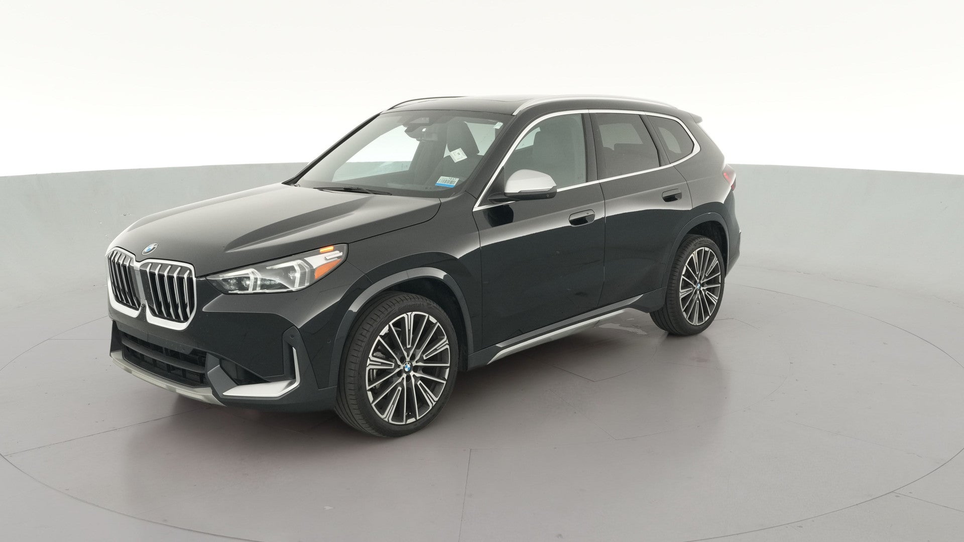 2024 BMW X1 vehicle photo