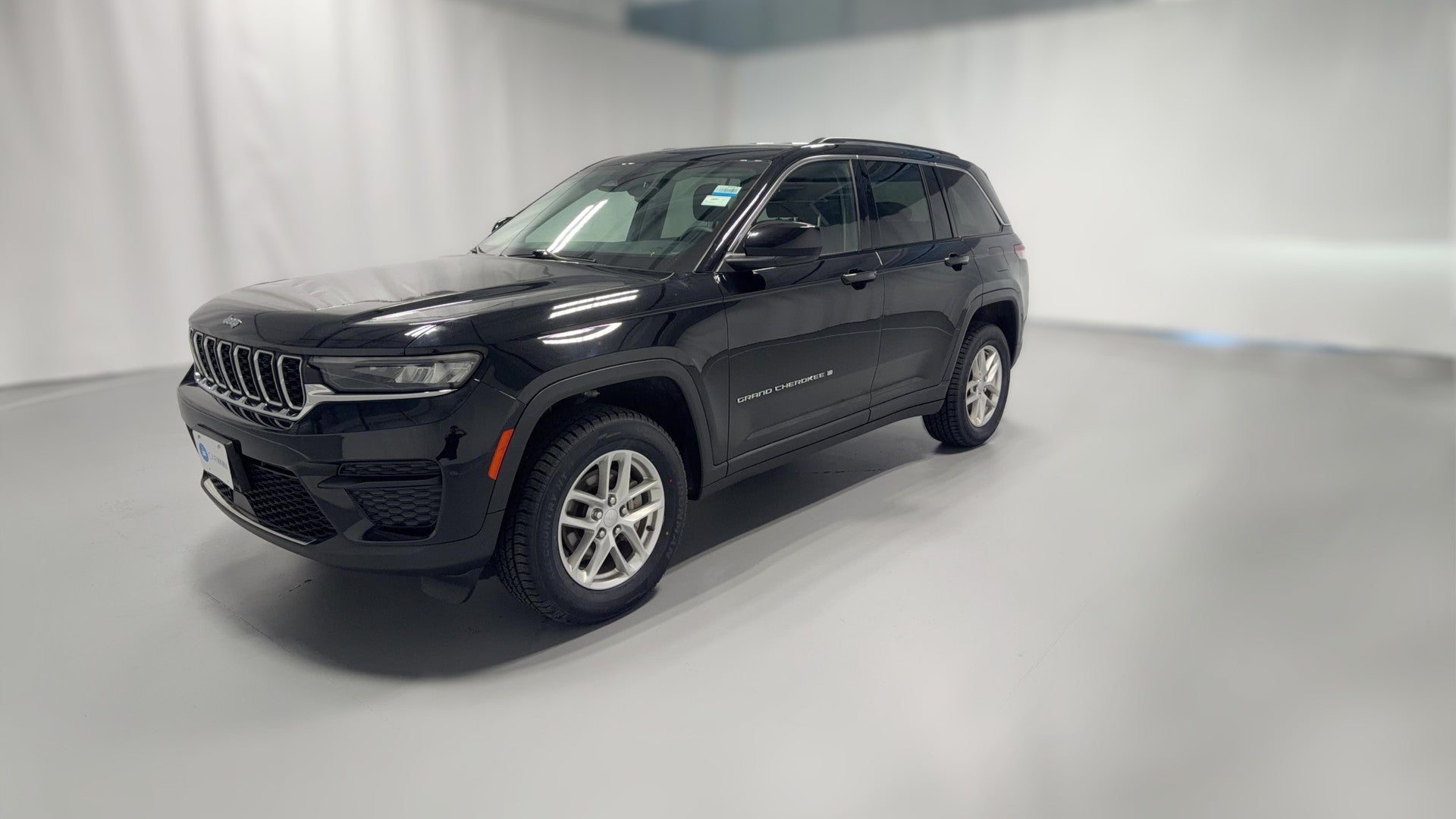 2023 Jeep Grand Cherokee vehicle photo