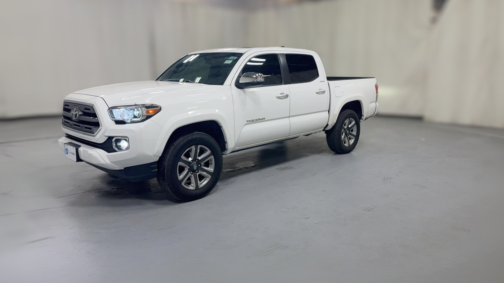 2017 Toyota Tacoma Double Cab vehicle photo
