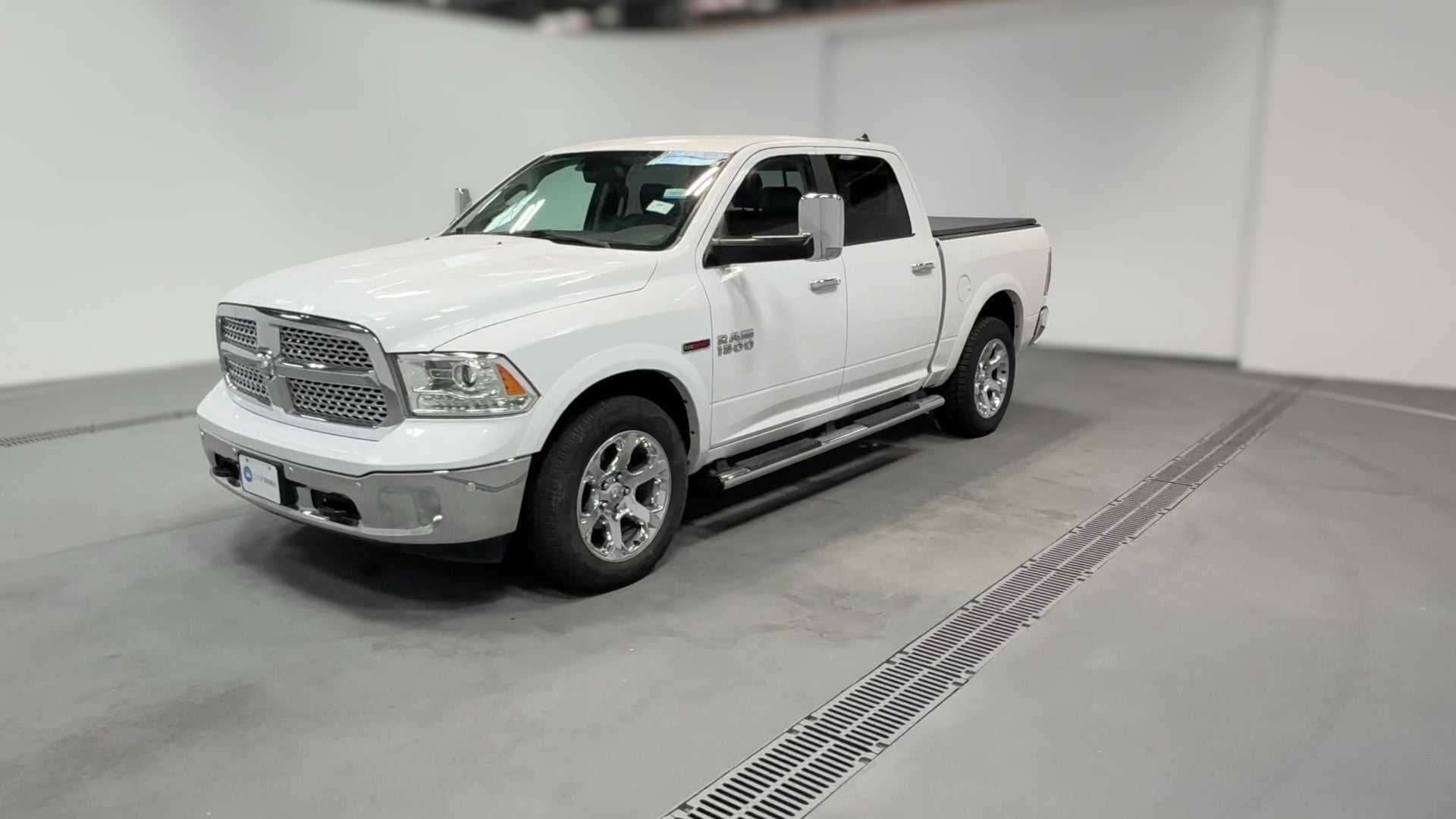2018 Ram 1500 Crew Cab vehicle photo