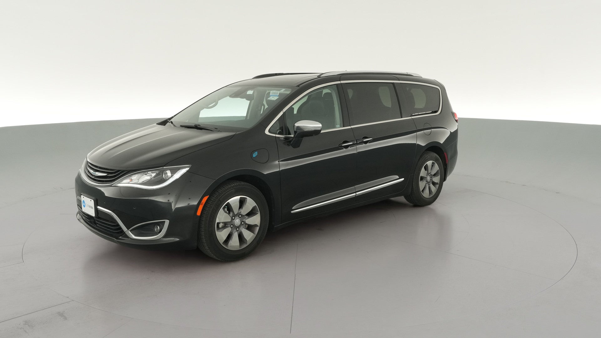 2018 Chrysler Pacifica Hybrid vehicle photo