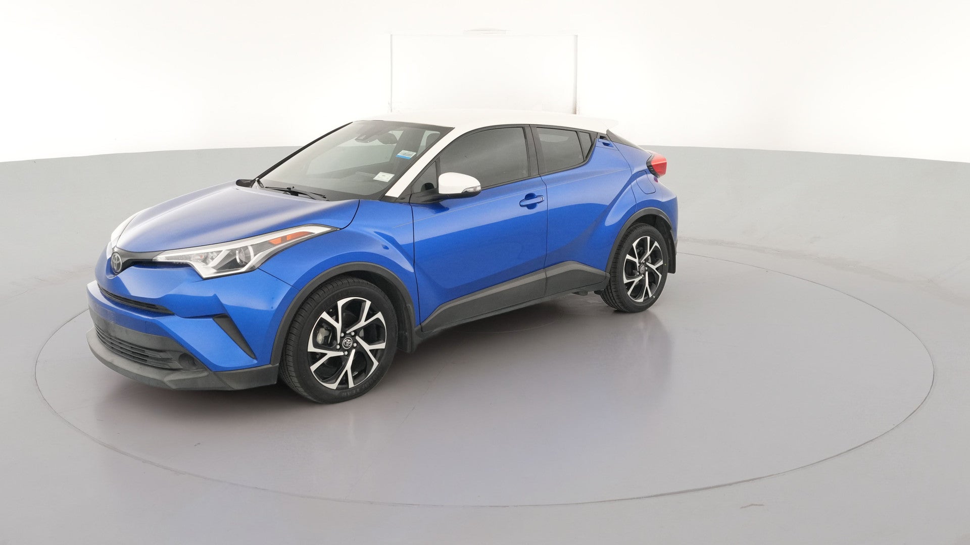 2018 Toyota C-HR vehicle photo