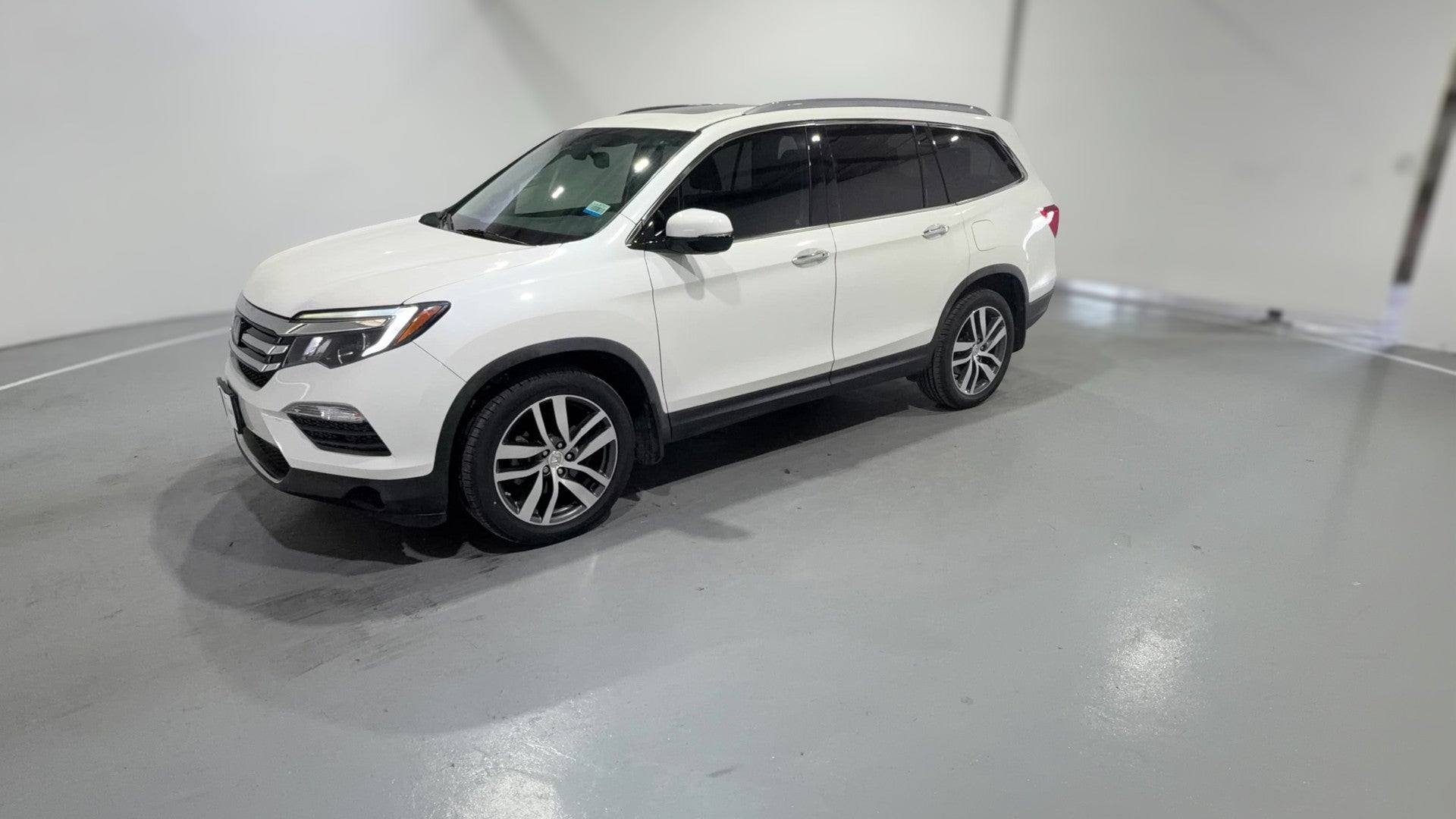 2017 Honda Pilot vehicle photo