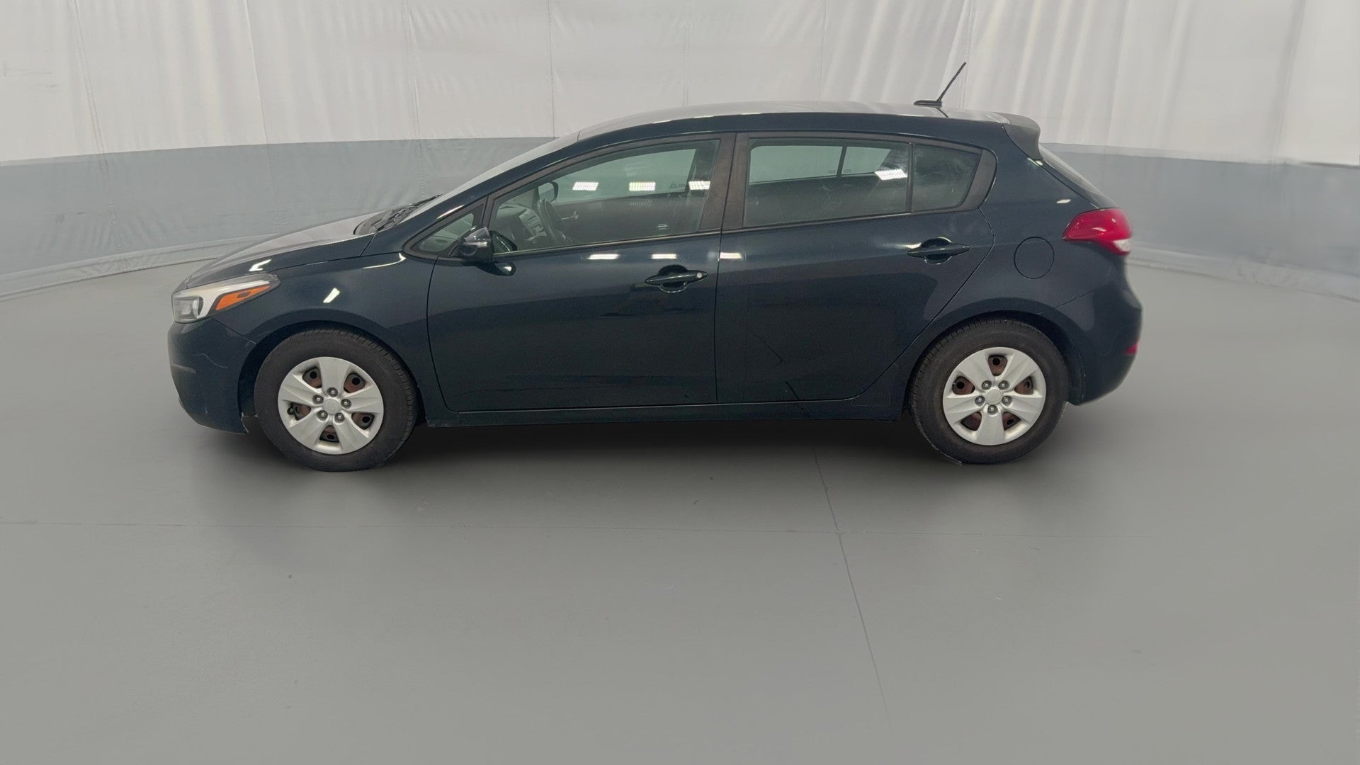 2018 Kia Forte5 vehicle photo