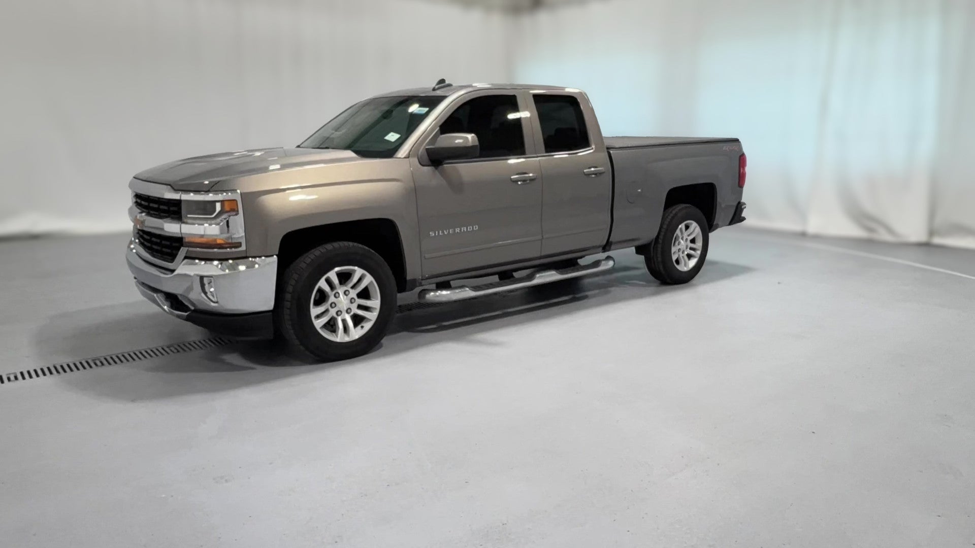 2017 Chevrolet Silverado 1500 Double Cab vehicle photo
