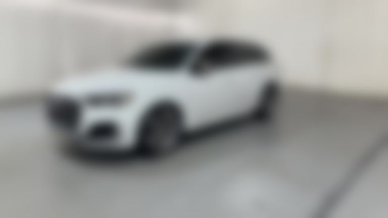 2023 Audi SQ7 vehicle photo