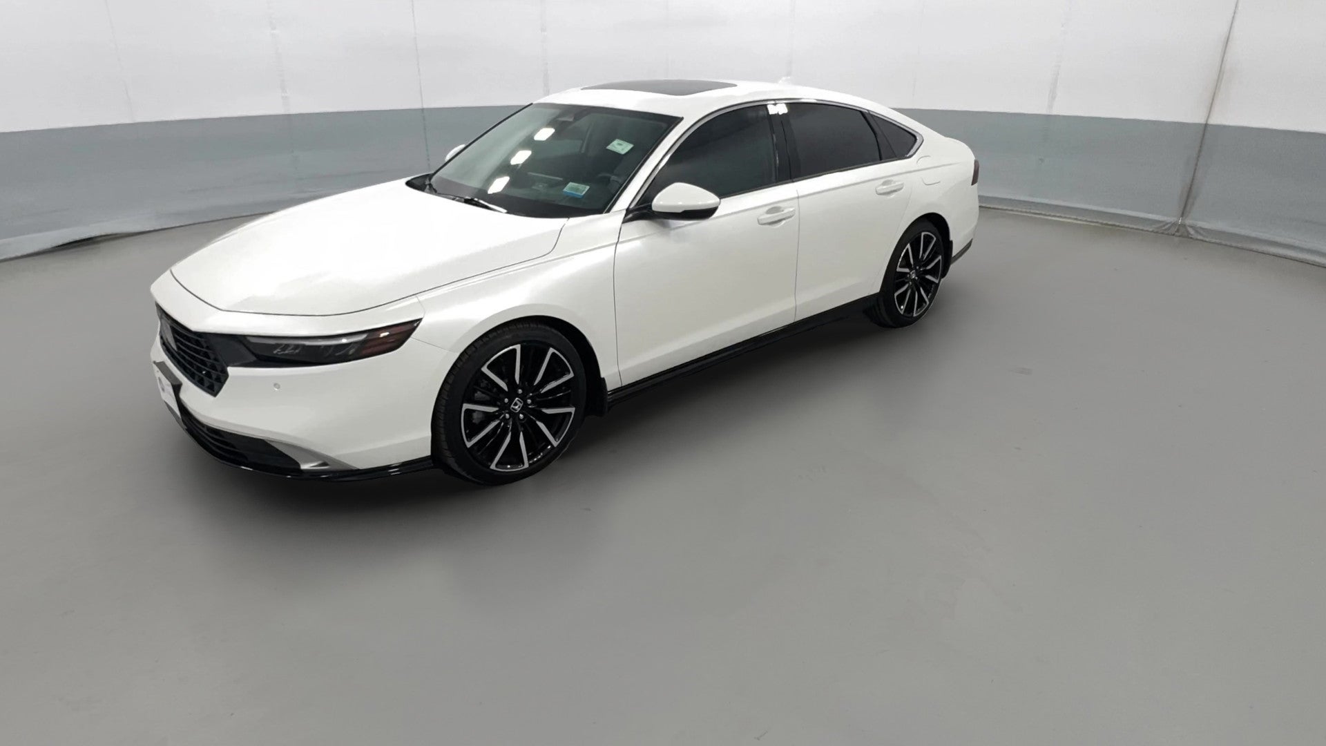 2025 Honda Accord Hybrid vehicle photo