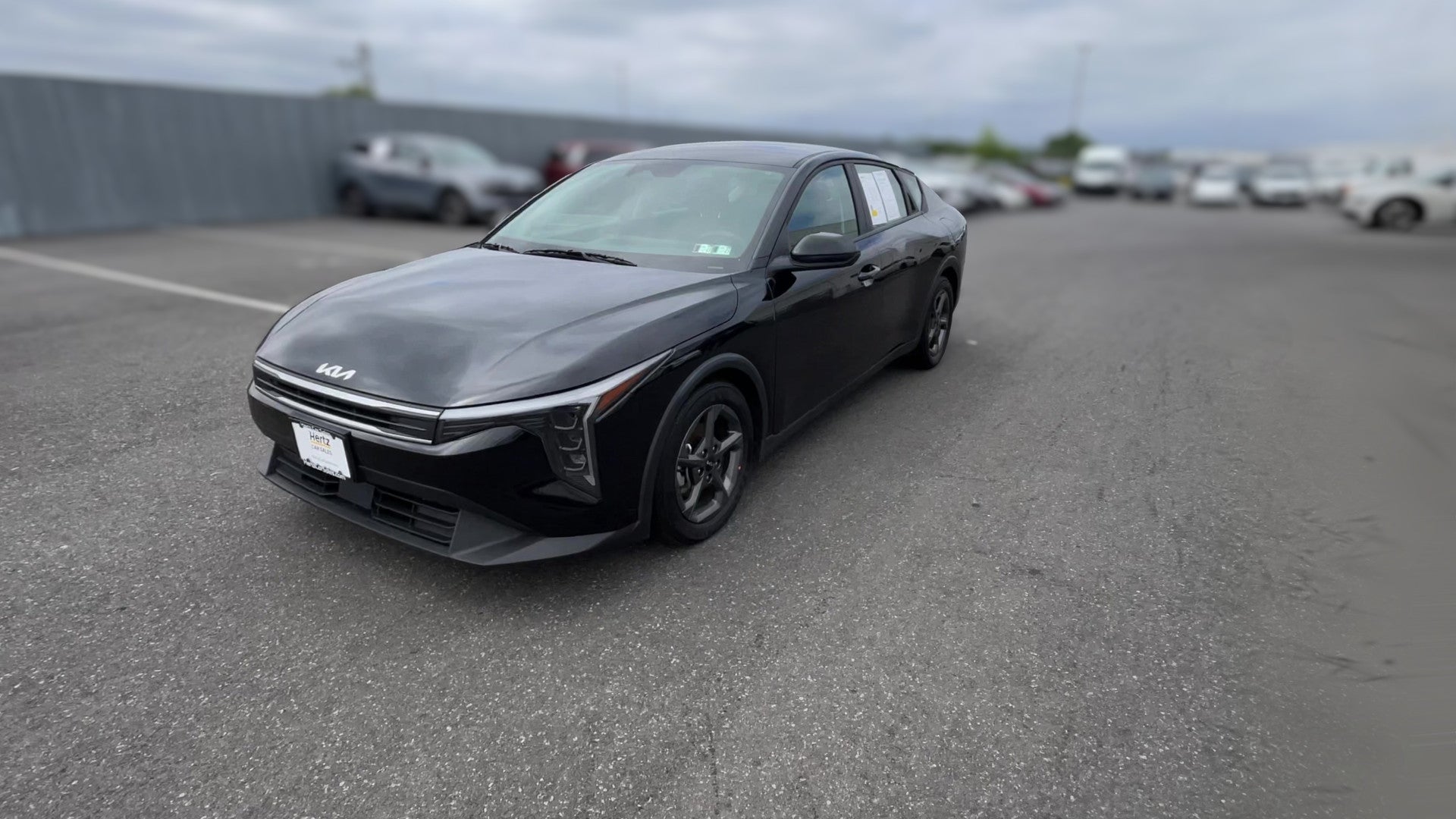 2025 Kia K4 vehicle photo