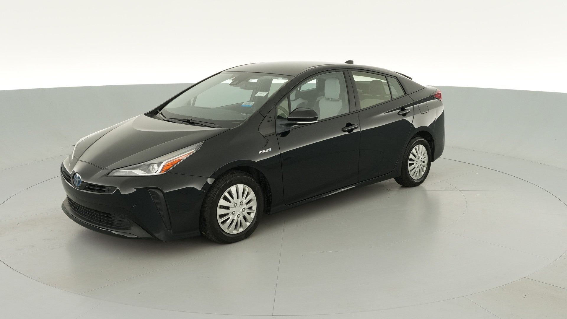 2021 Toyota Prius vehicle photo