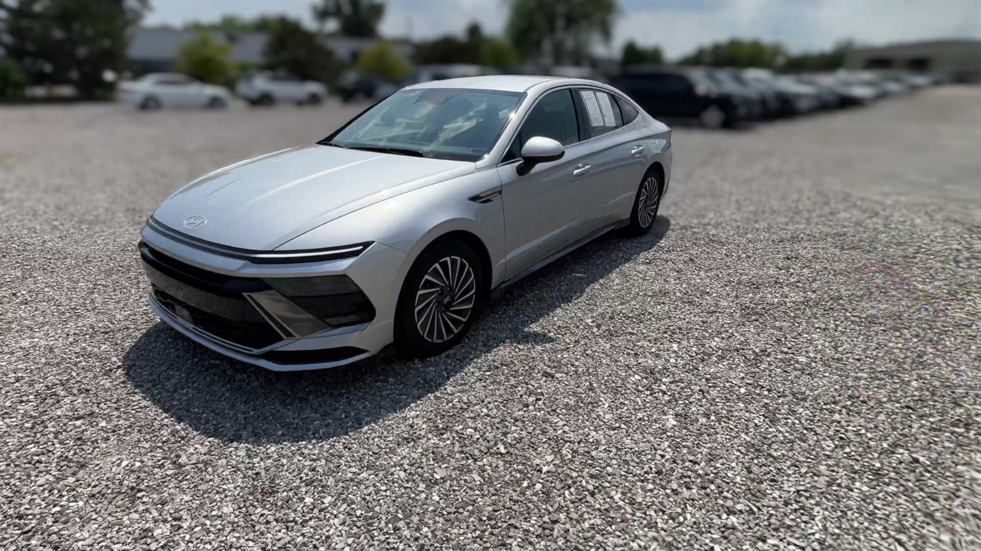 2025 Hyundai Sonata Hybrid vehicle photo