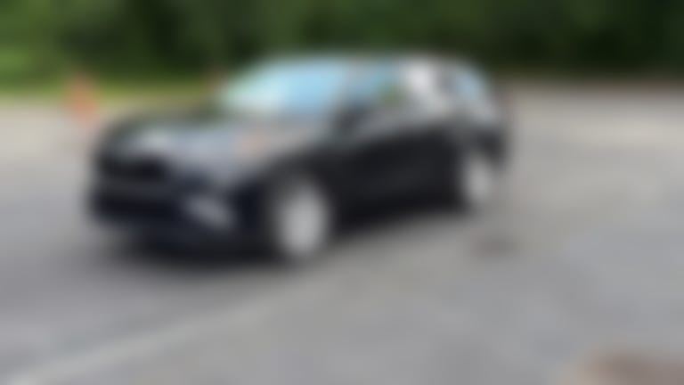 2025 Toyota Highlander vehicle photo