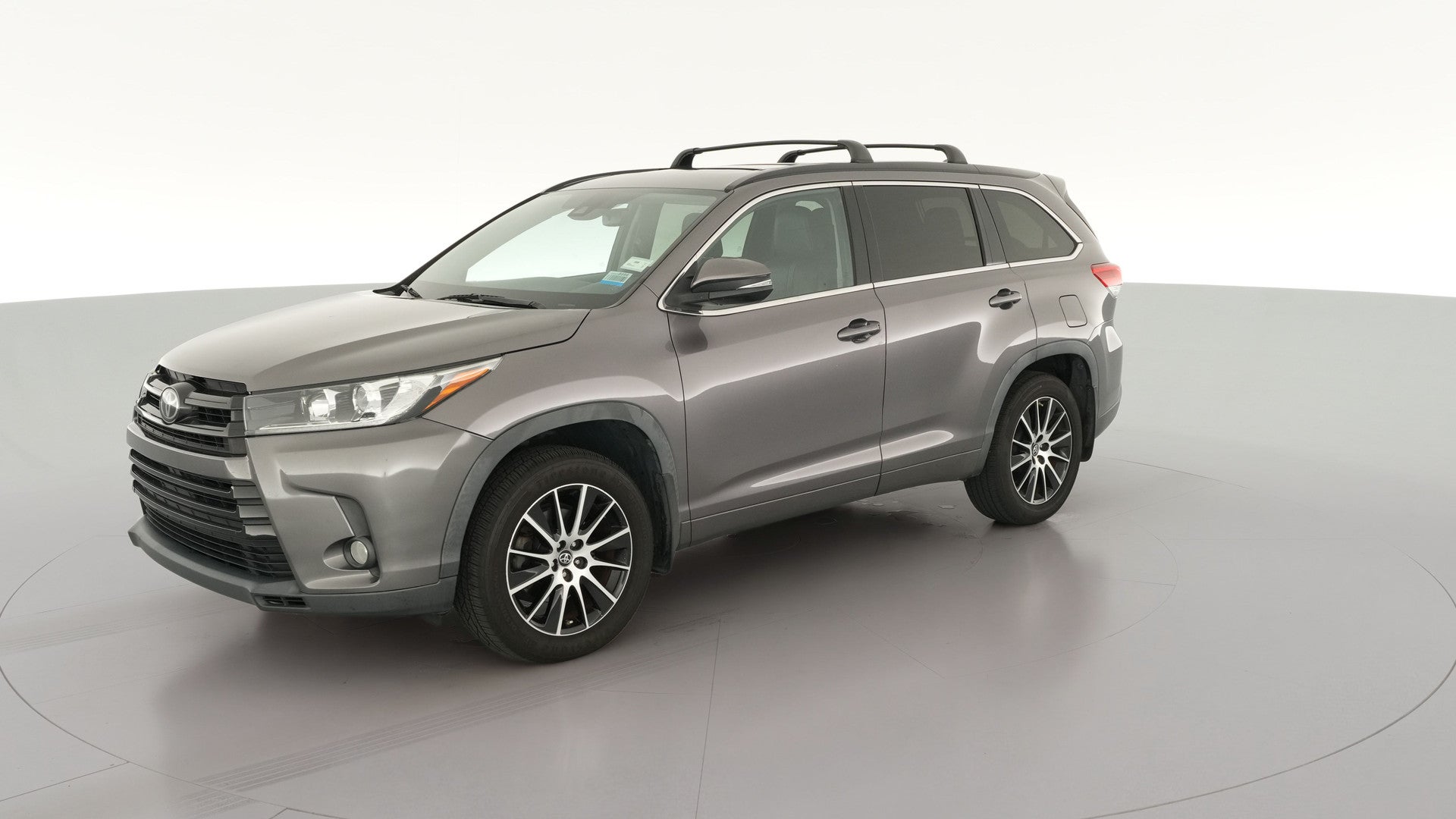 2017 Toyota Highlander vehicle photo