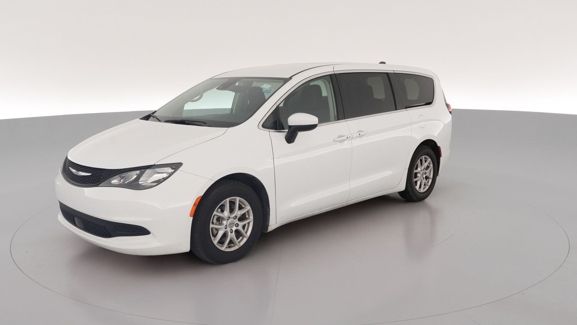2023 Chrysler Voyager vehicle photo
