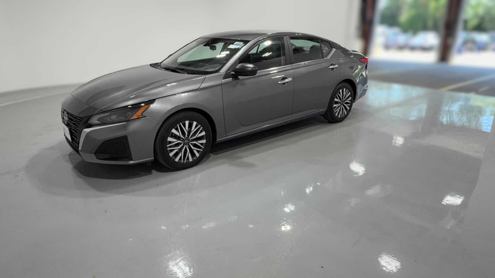 2025 Nissan Altima vehicle photo
