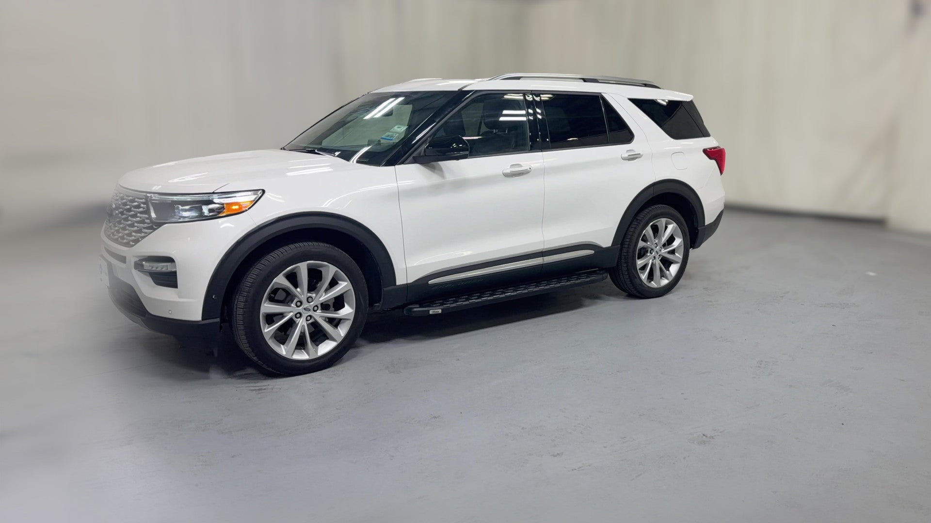 2021 Ford Explorer vehicle photo