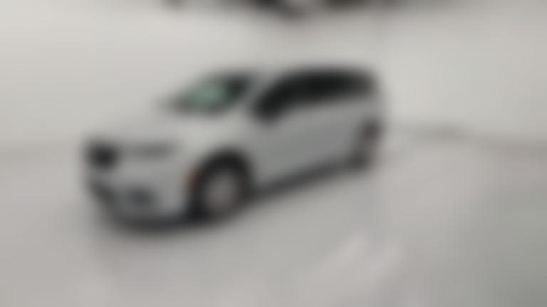 2024 Chrysler Pacifica vehicle photo