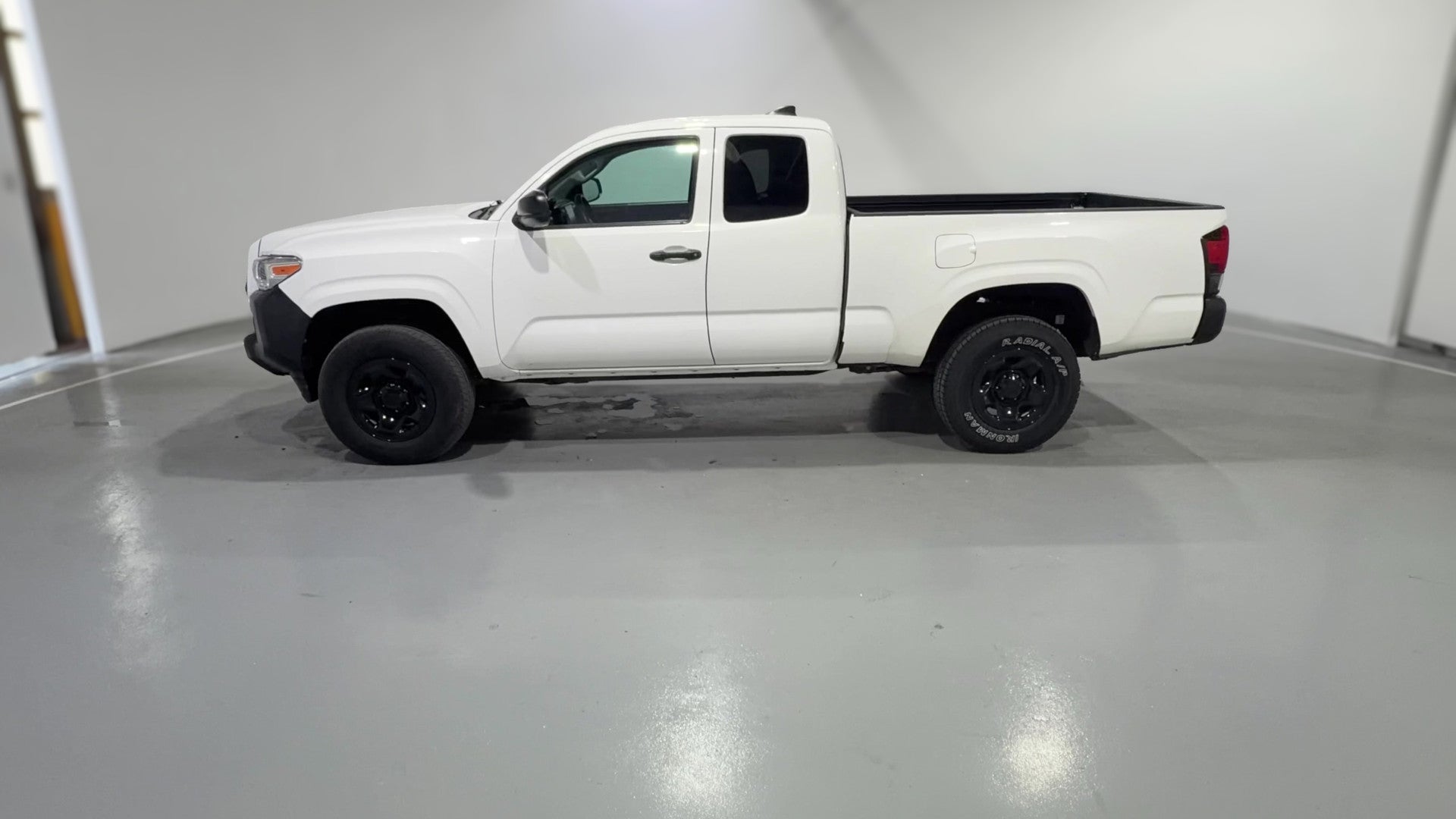 2021 Toyota Tacoma Access Cab vehicle photo
