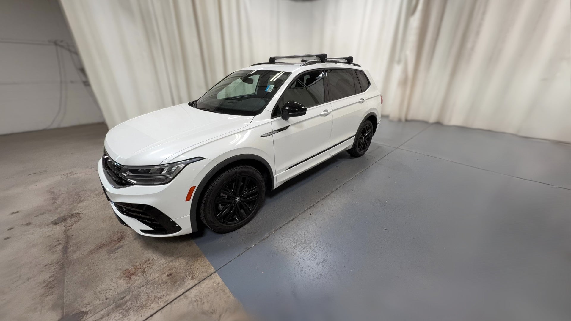 2022 Volkswagen Tiguan vehicle photo