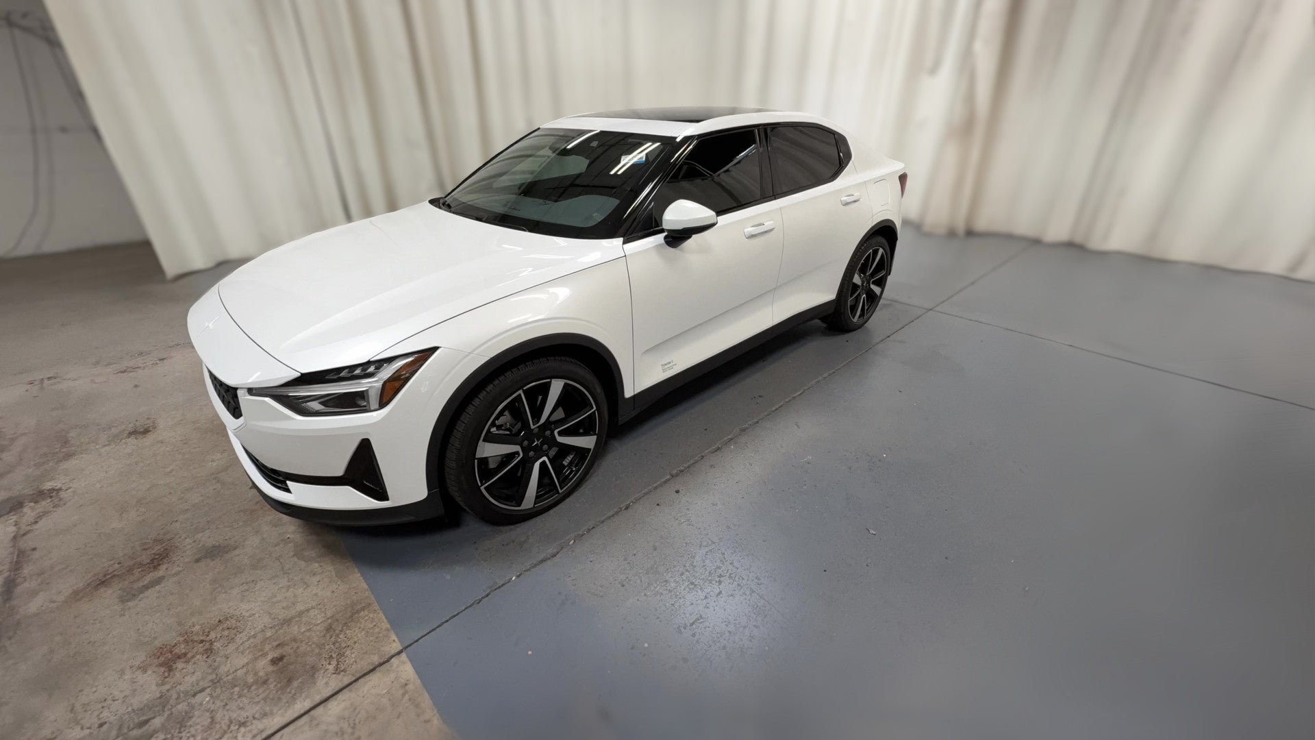 2022 Polestar 2 vehicle photo