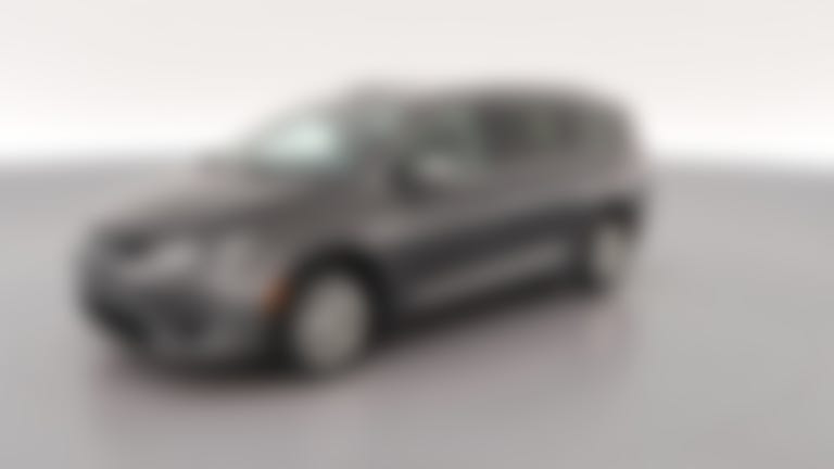 2020 Chrysler Pacifica vehicle photo