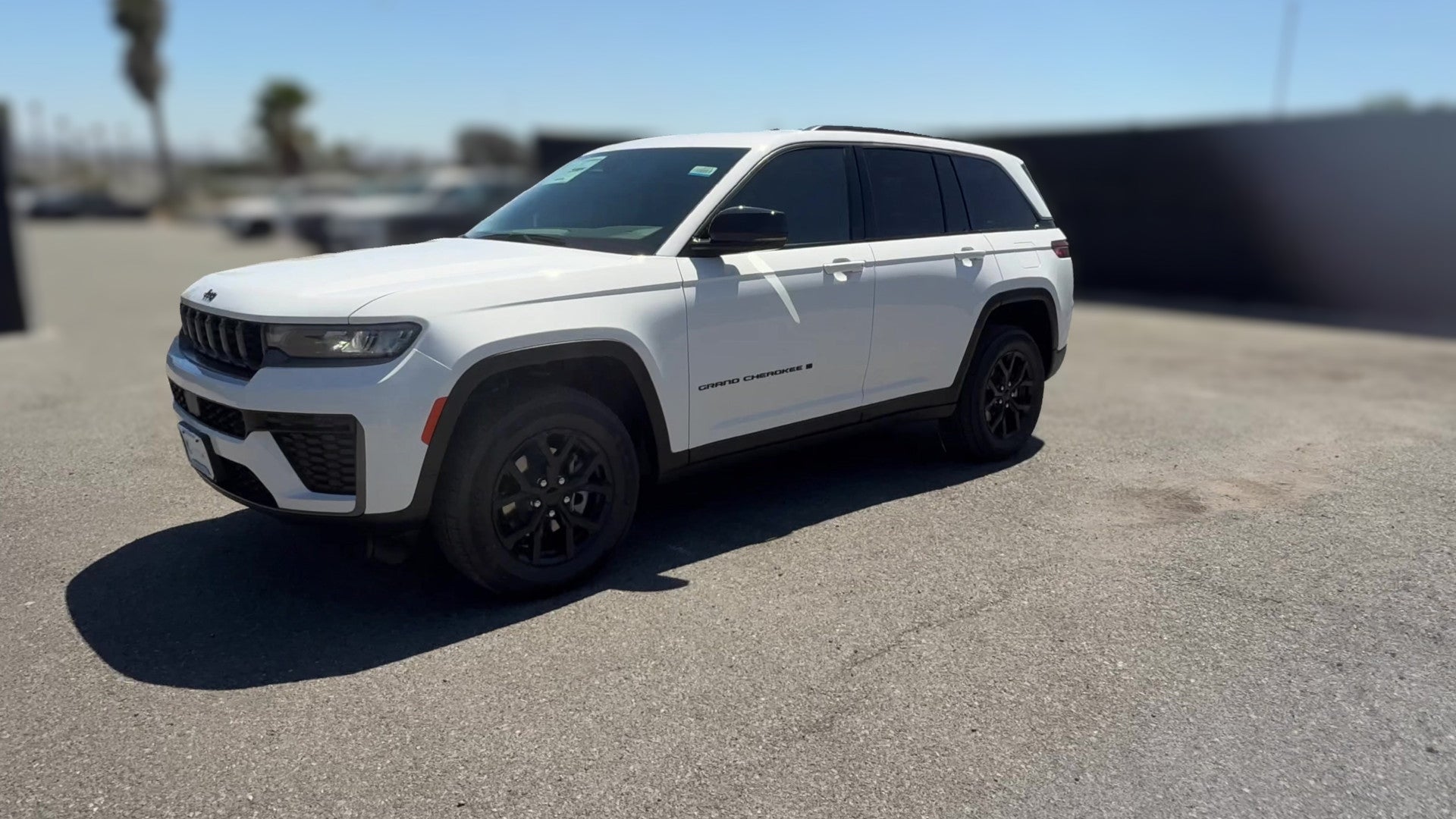 2026 Jeep Grand Cherokee vehicle photo