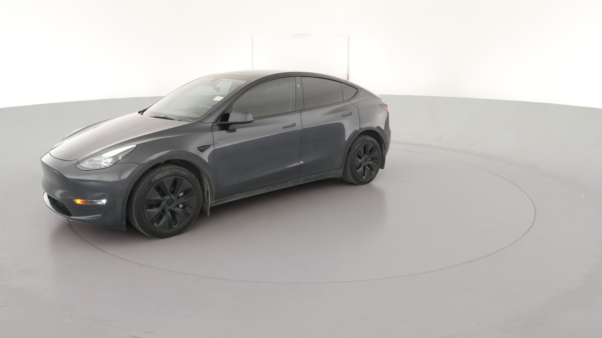 2025 Tesla Model Y vehicle photo