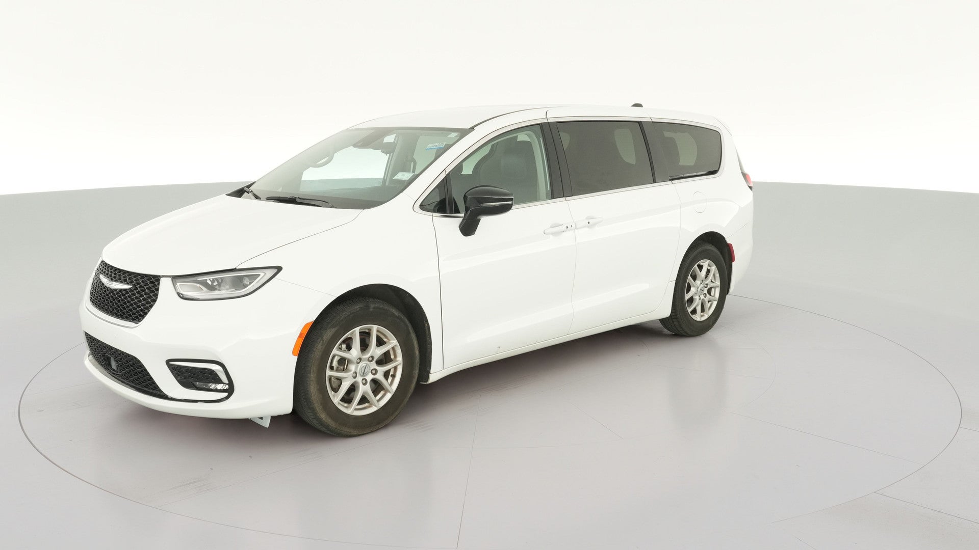 2024 Chrysler Pacifica vehicle photo