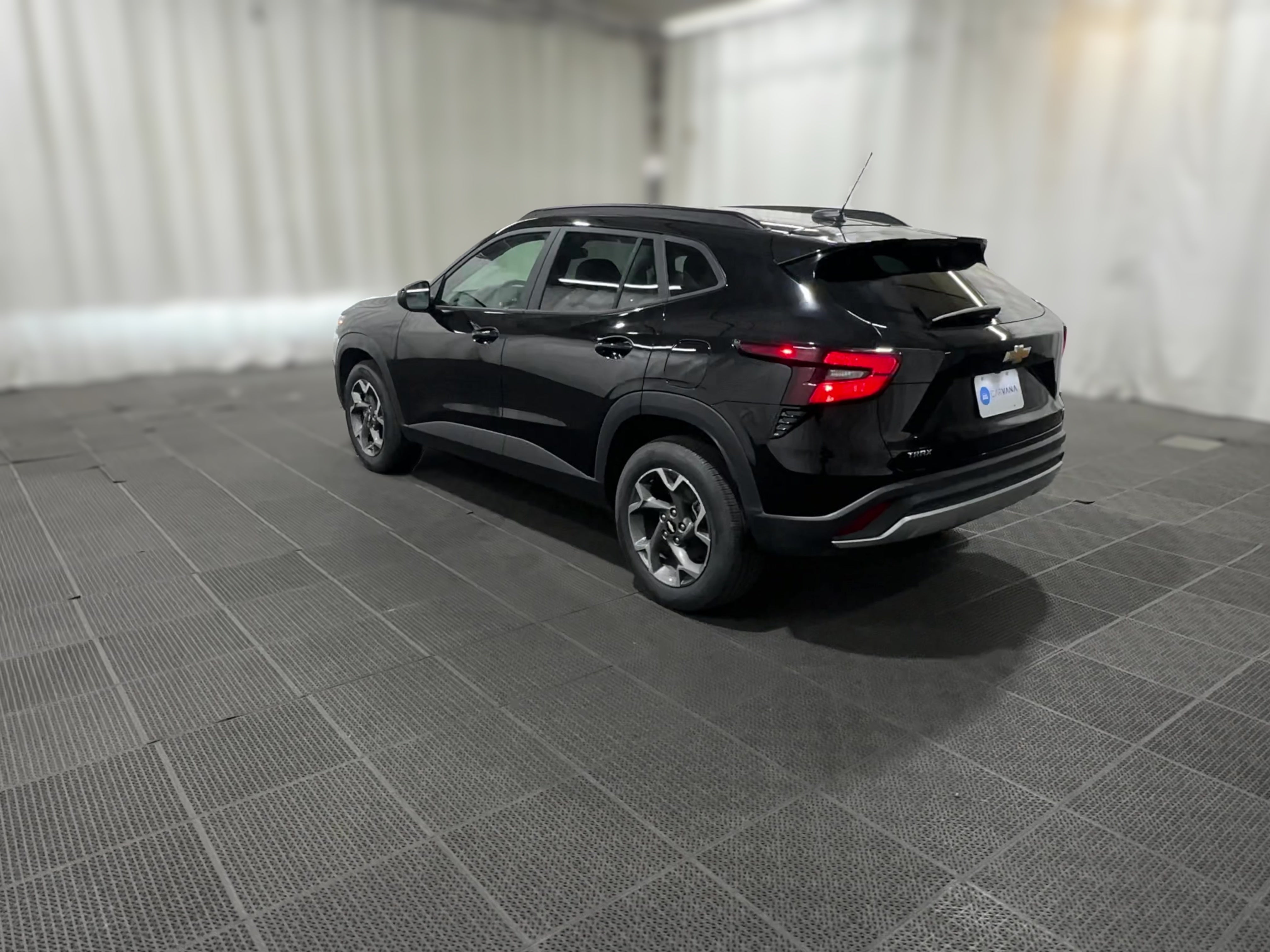 2025 Chevrolet Trax LT - Photo 28