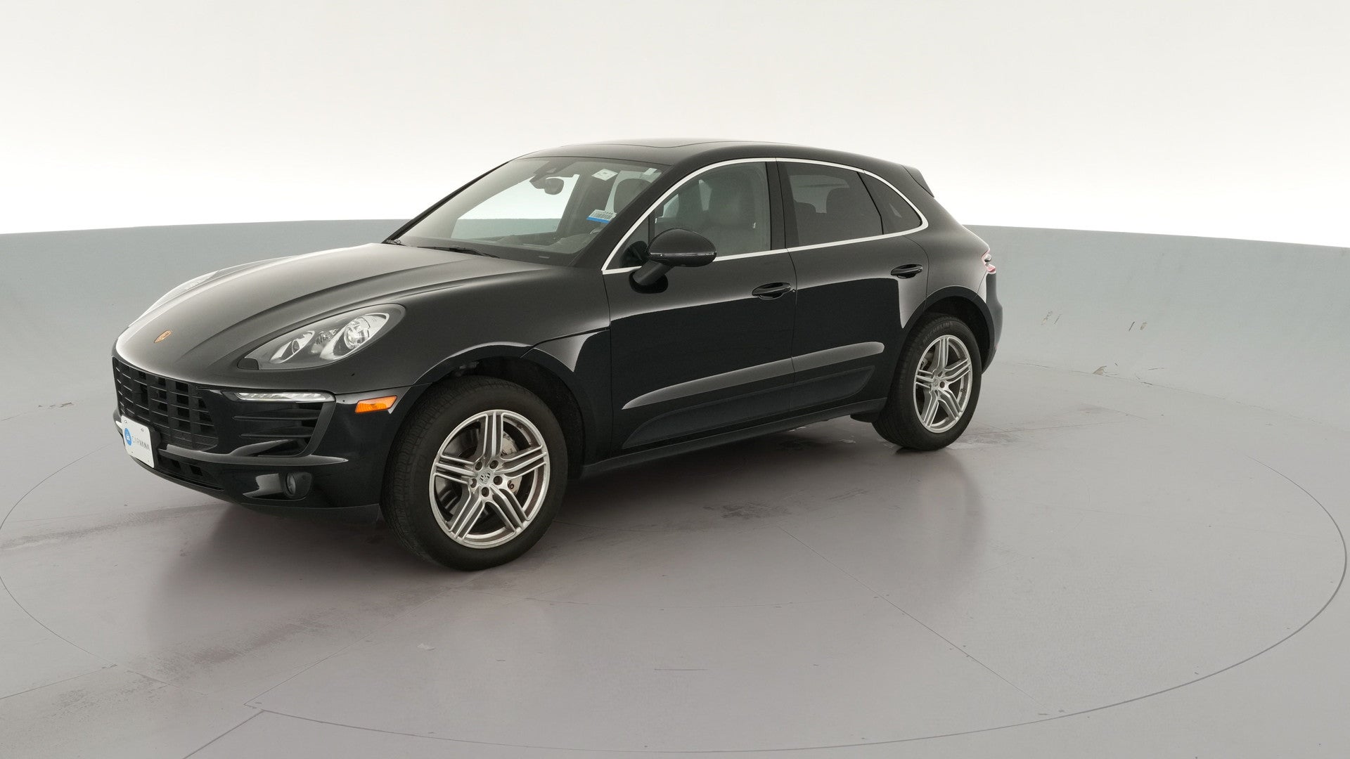 2017 Porsche Macan vehicle photo