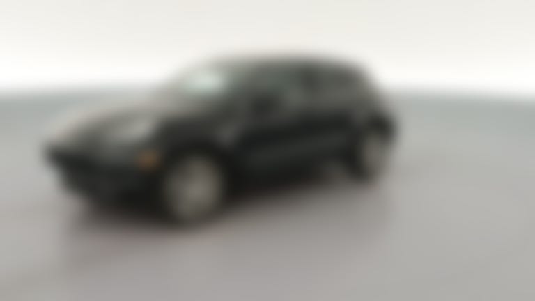 2017 Porsche Macan vehicle photo