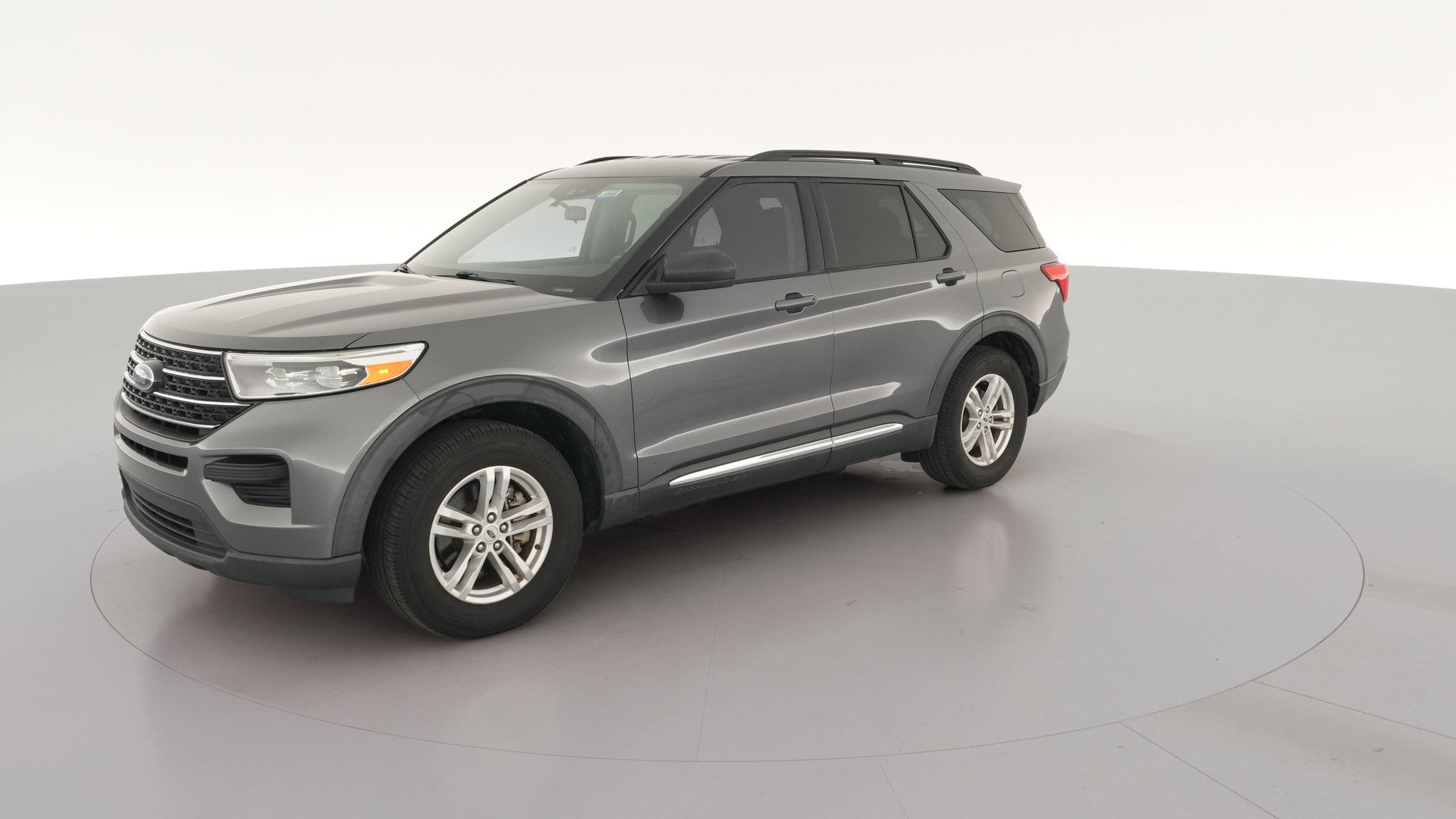 2021 Ford Explorer vehicle photo