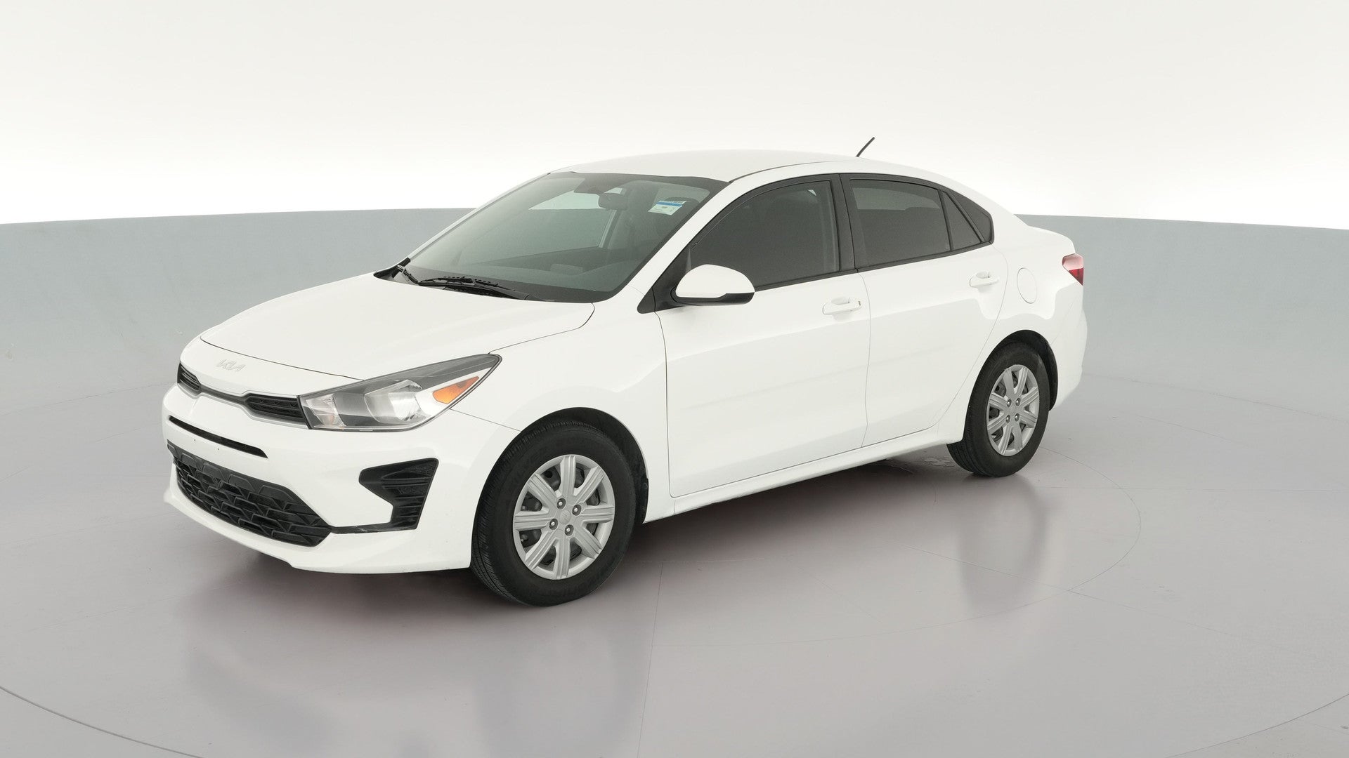 2023 Kia Rio vehicle photo